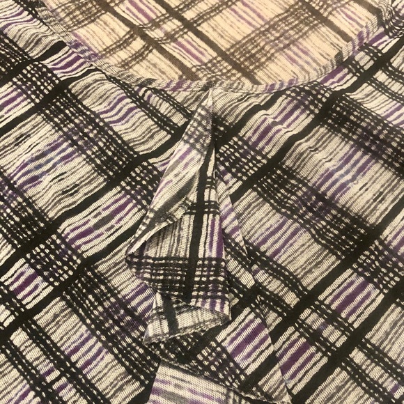 NWOT- plaid ruffle top - Picture 2 of 4